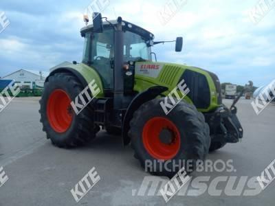 CLAAS Axion 820 Трактори