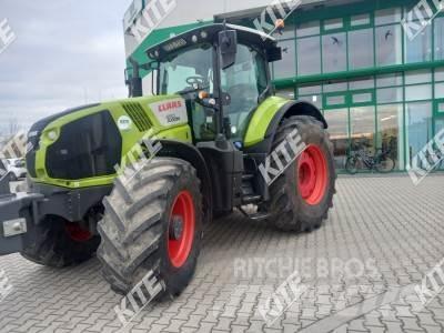 CLAAS Axion 850 Трактори
