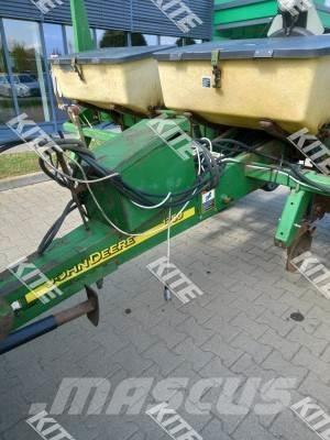John Deere 1750 Комбинирани редосеялки