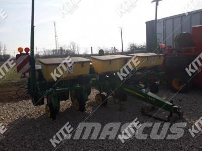 John Deere 1755 Комбинирани редосеялки
