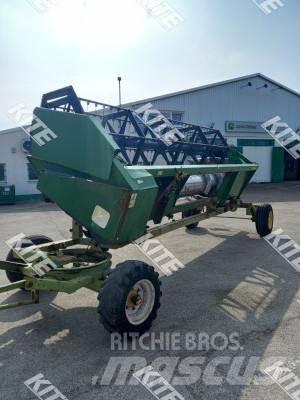 John Deere 2256 2WD Комбайни