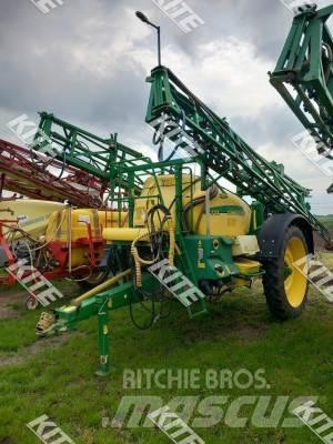 John Deere 732 Прикачни пръскачки
