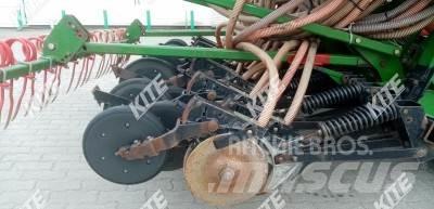 John Deere 740A Редосеялки