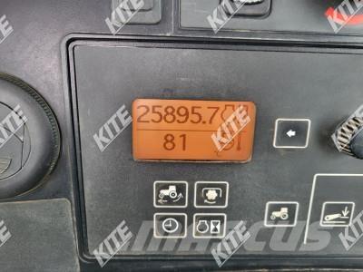 John Deere 8130 Трактори