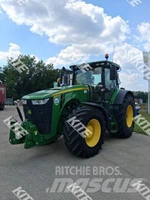 John Deere 8270R Трактори