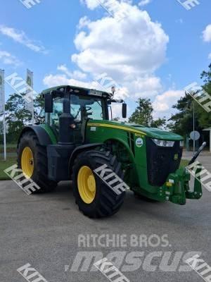 John Deere 8270R Трактори