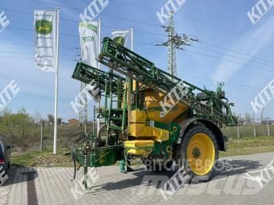 John Deere 832/18i Прикачни пръскачки

