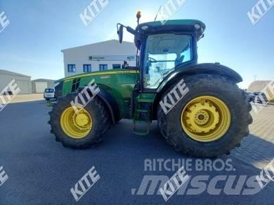 John Deere 8335R Трактори