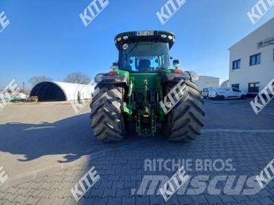 John Deere 8335R Трактори
