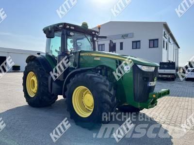 John Deere 8335R Трактори