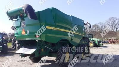 John Deere S680i 4WD Комбайни