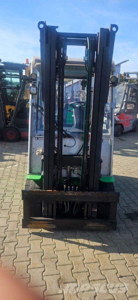 Cesab B 630 Електрически вилични кари-повдигачи