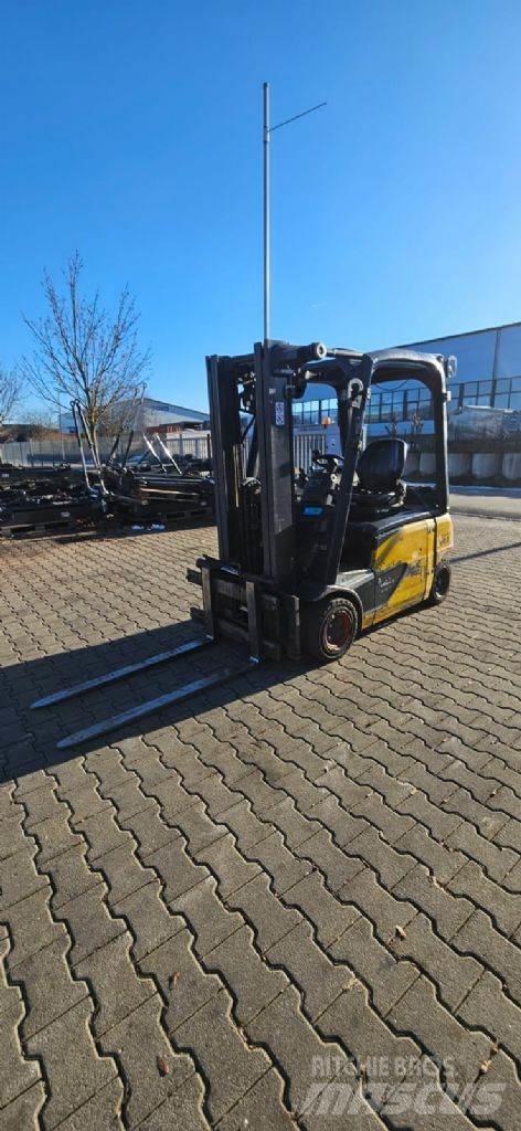 Linde E 16 P-02 Електрически вилични кари-повдигачи