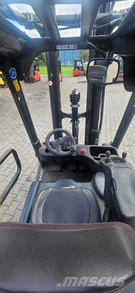 Linde E 18-02 Електрически вилични кари-повдигачи