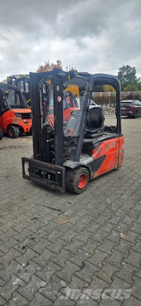 Linde E 20 L-02 Електрически вилични кари-повдигачи