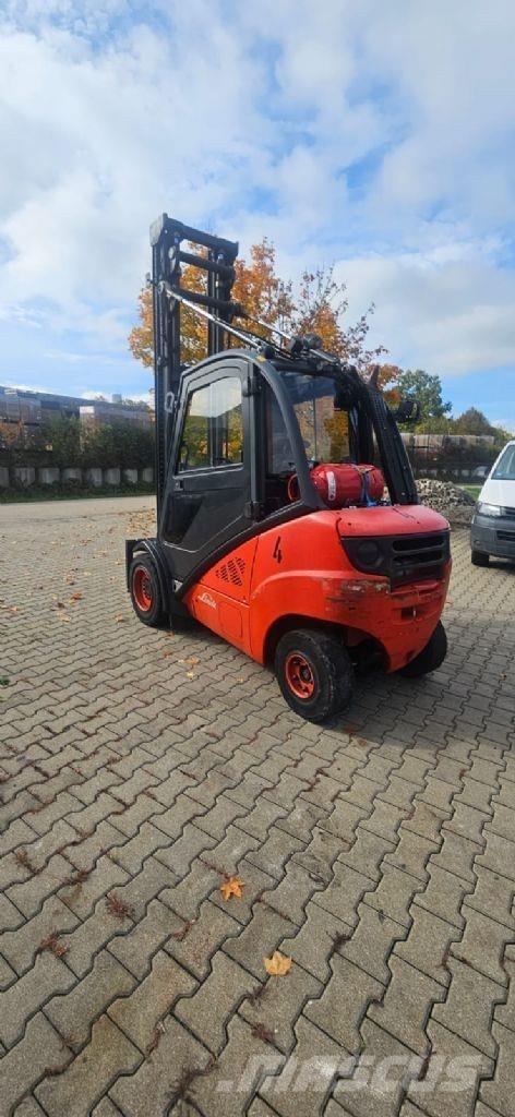 Linde H 30 T-01 Камиони с АГУ