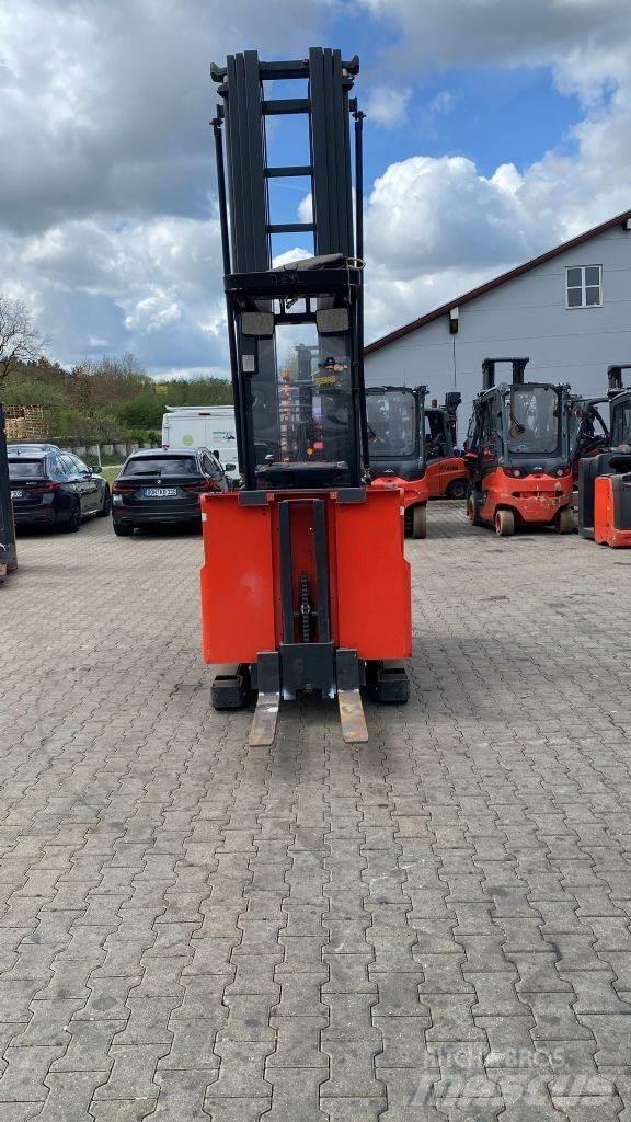 Linde V 12-02 Машини за комисиониране високоповдигачи