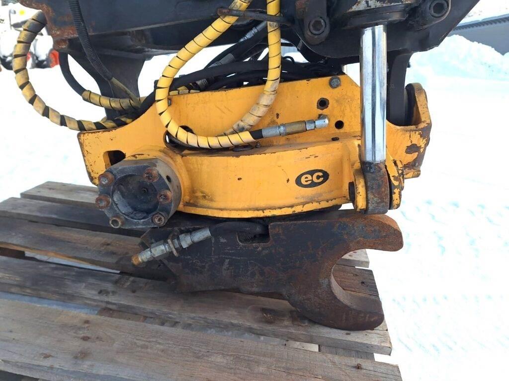 Engcon EC20B Други компоненти
