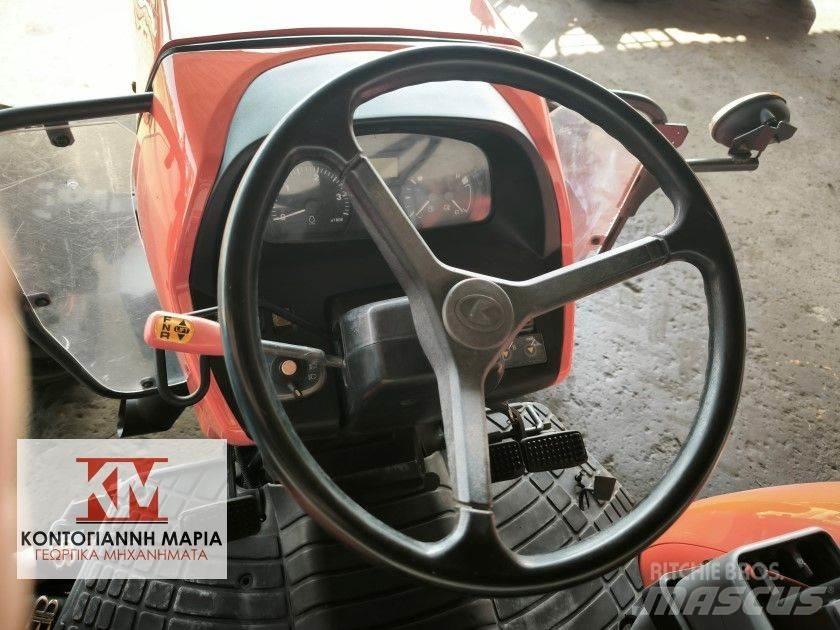 Kubota M6060 Трактори