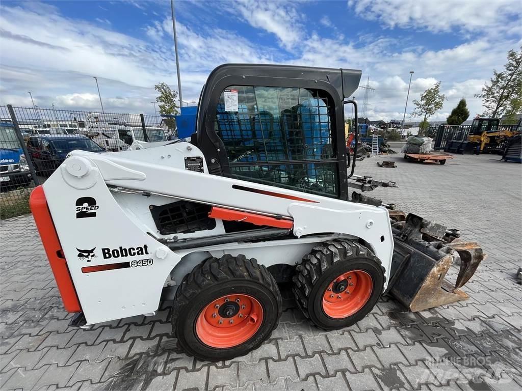 Bobcat S450 Мини товарачи
