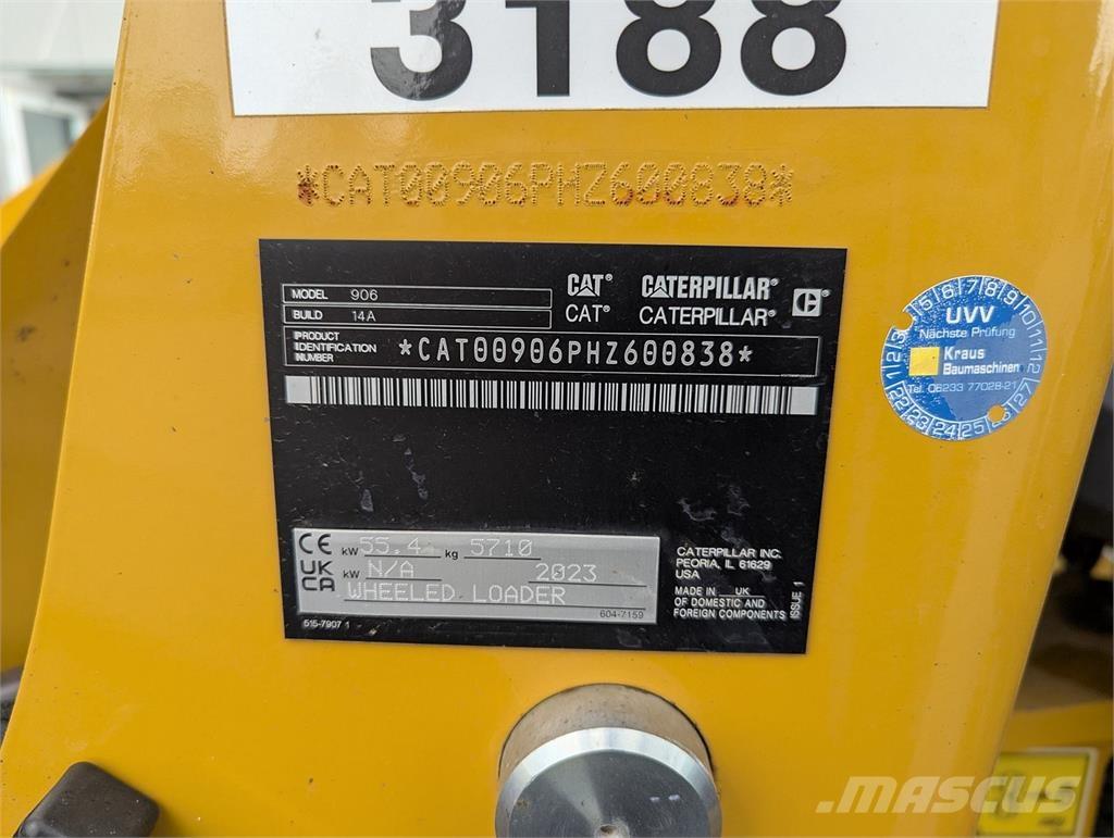 CAT 906 Колесни товарачи