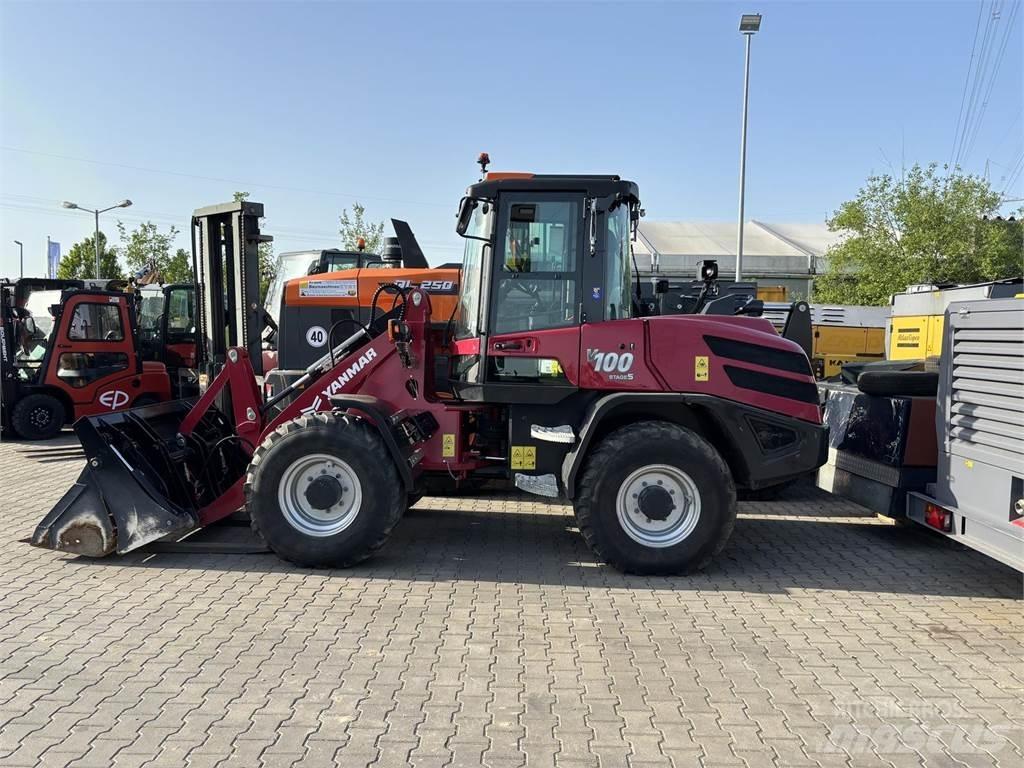 Yanmar V100 Колесни товарачи