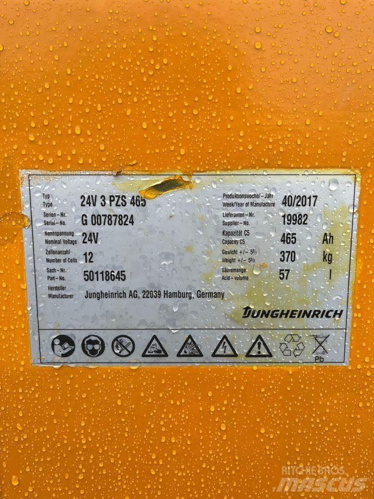 Jungheinrich ECE225 Машини за комисиониране средноповдигачи