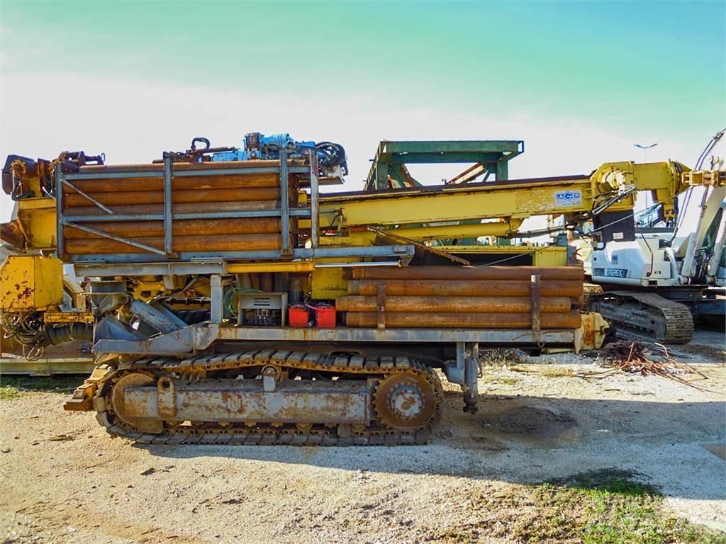Atlas Copco Mustang 13-F3 Апаратура за повърхностна редова сеидба