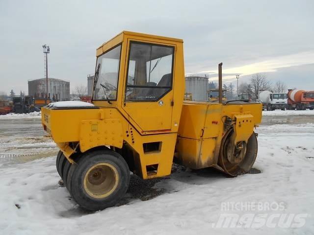 Bomag BW-161AC Двойни барабанни ролки
