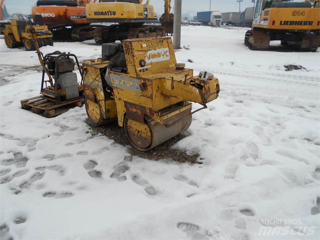 Bomag BW-75AD Двойни барабанни ролки

