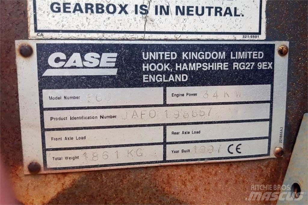CASE 560 Изкопни машини
