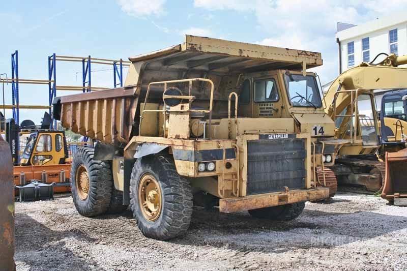 CAT 769C Странични самосвали