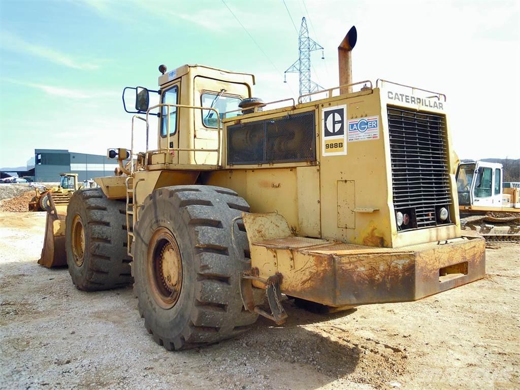CAT 988B Колесни товарачи