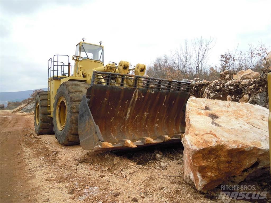 CAT 992C Колесни товарачи