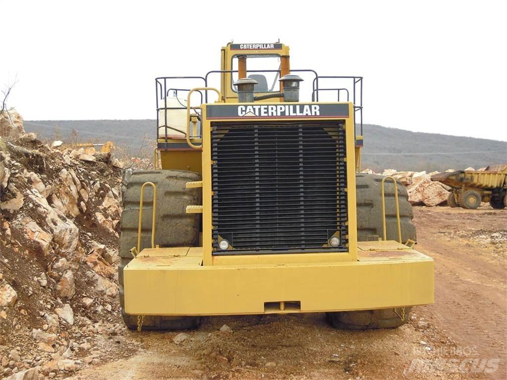 CAT 992C Колесни товарачи