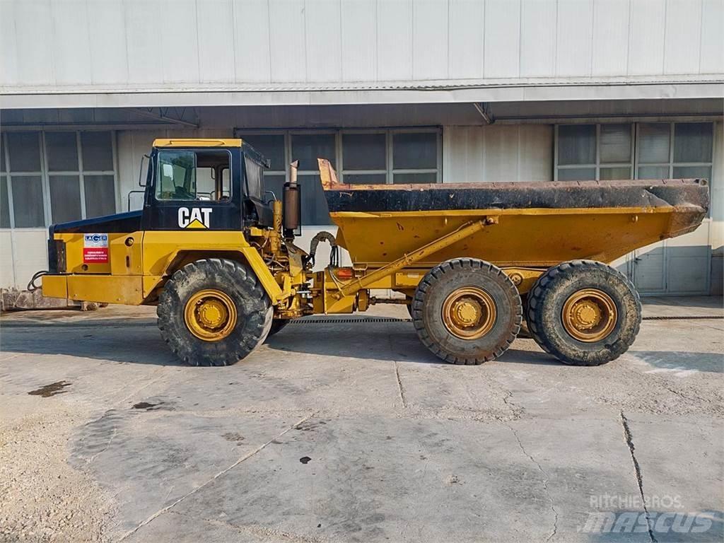CAT D250E Дъмпери/моторни превозни средства