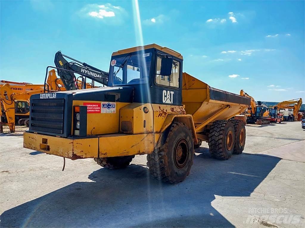 CAT D250E Дъмпери/моторни превозни средства