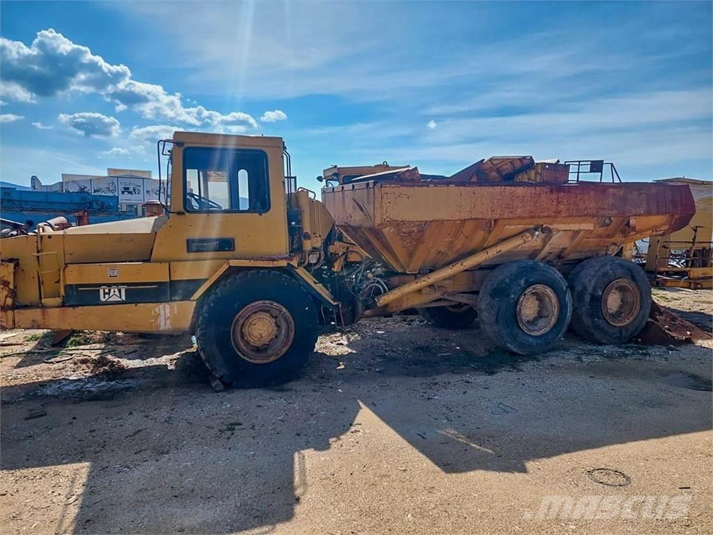 CAT D300B Дъмпери/моторни превозни средства