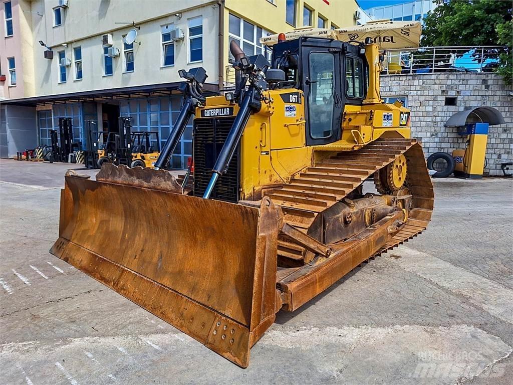 CAT D6T Верижни булдозери
