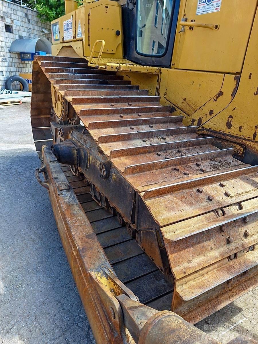 CAT D6T Верижни булдозери
