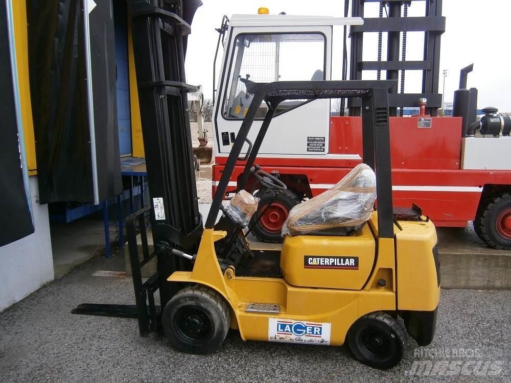 CAT GP10 Камиони с АГУ