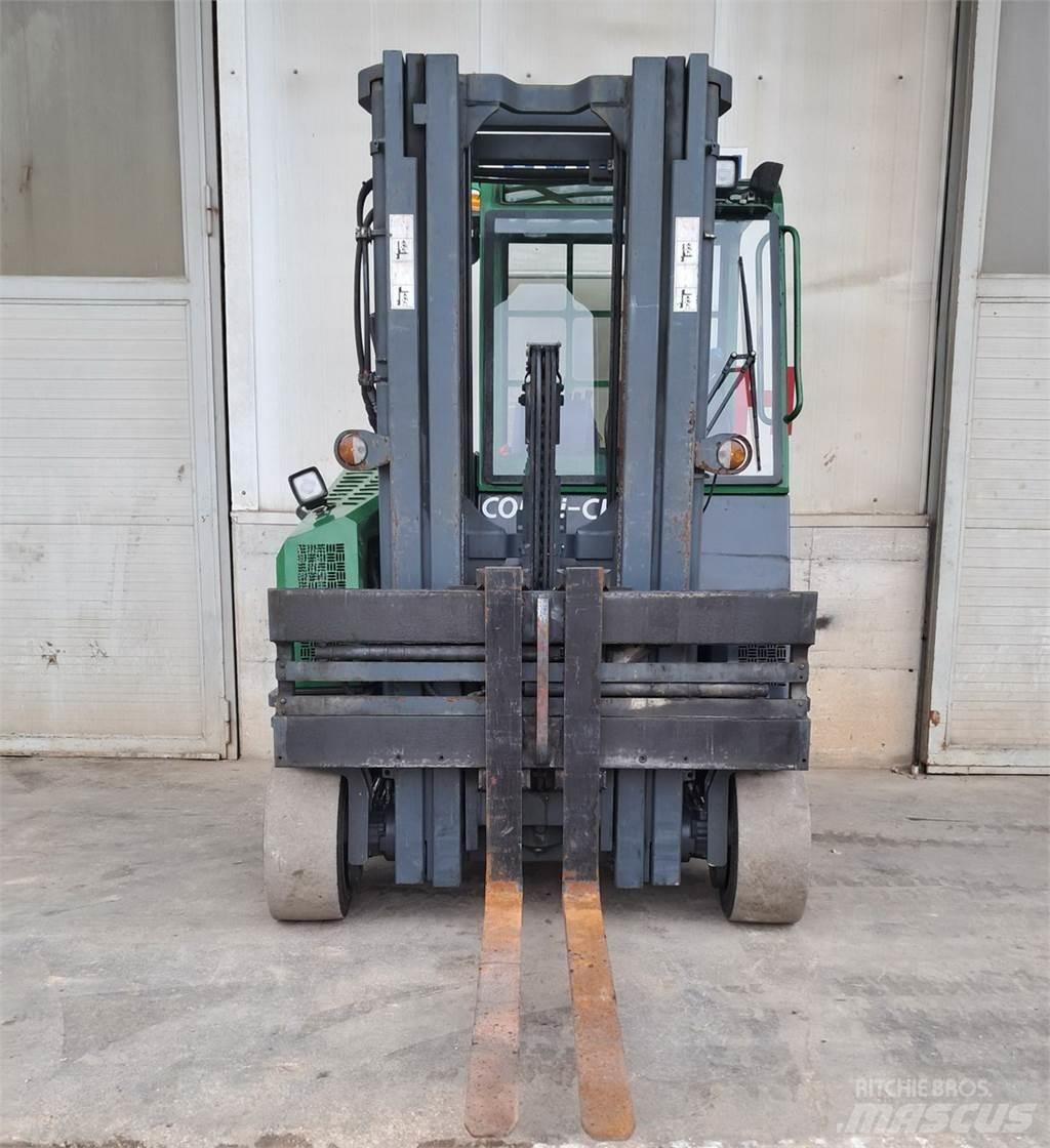 Combilift C4000CB Дизелови камиони
