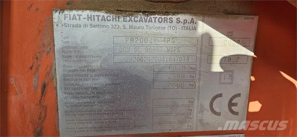 Fiat-Hitachi FB200.2 -4PS Товарач със заден ексватор