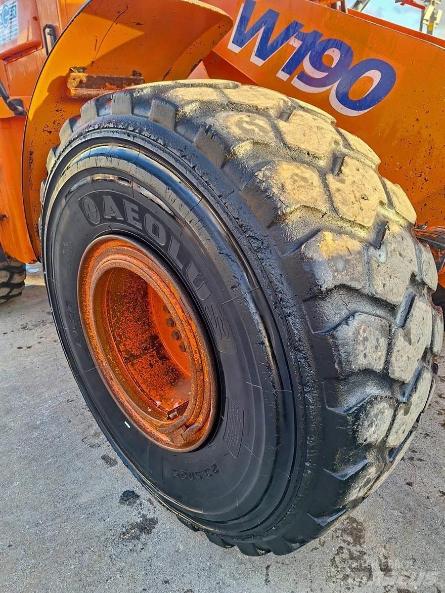 Fiat-Kobelco W190 Колесни товарачи