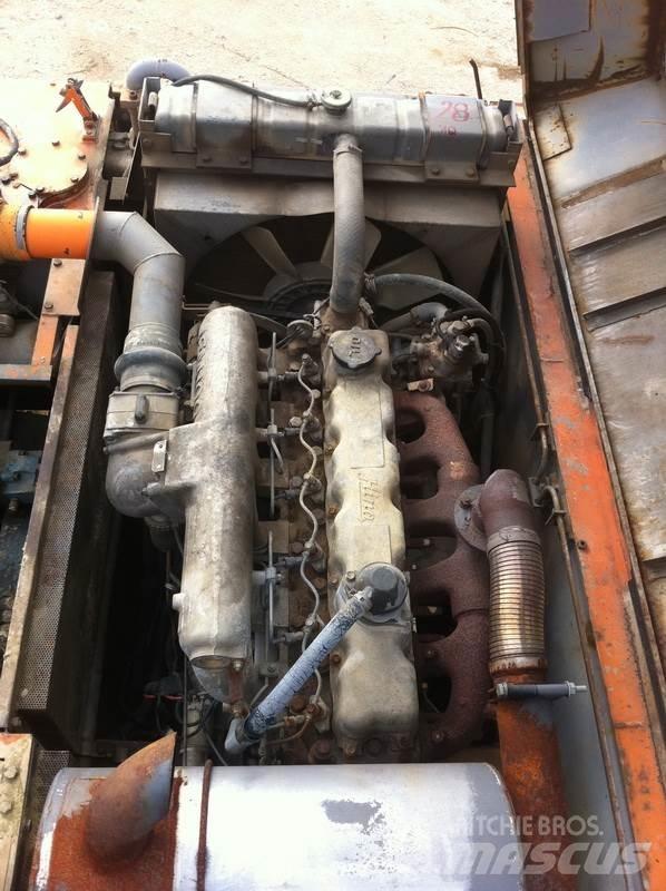 Hitachi UH 103 Верижен екскаватор