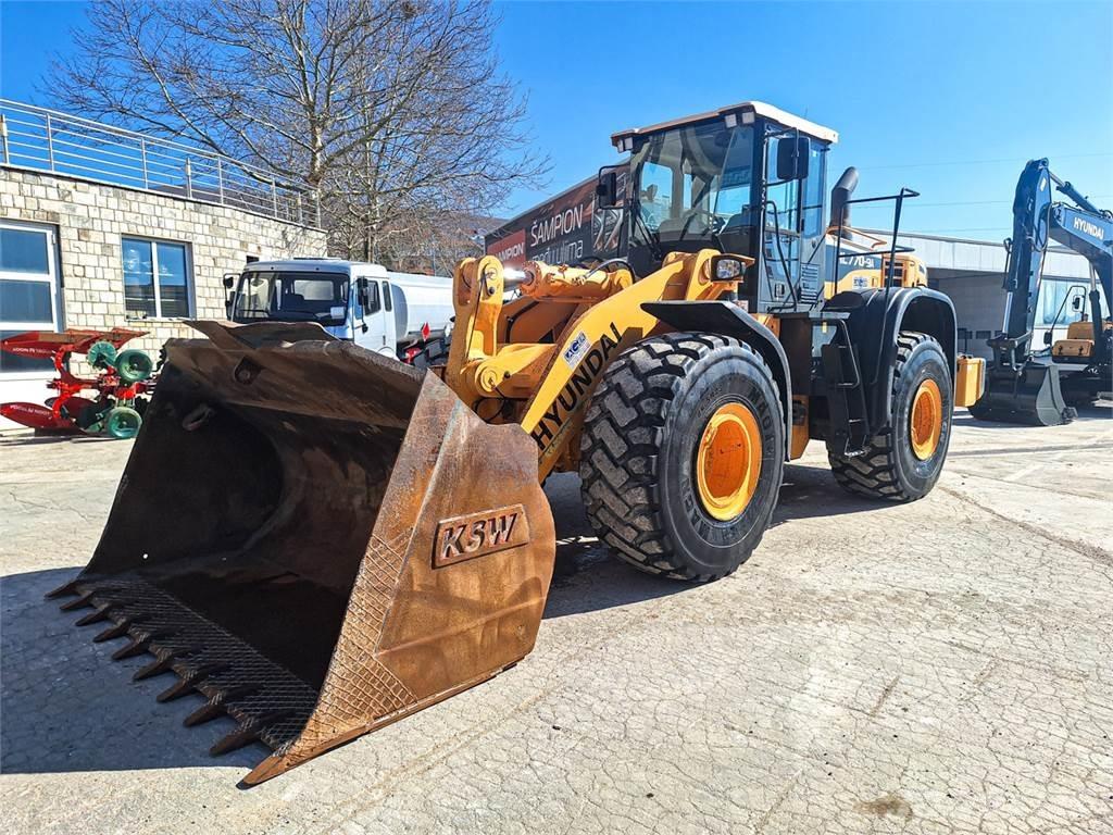 Hyundai HL770-9A Колесни товарачи