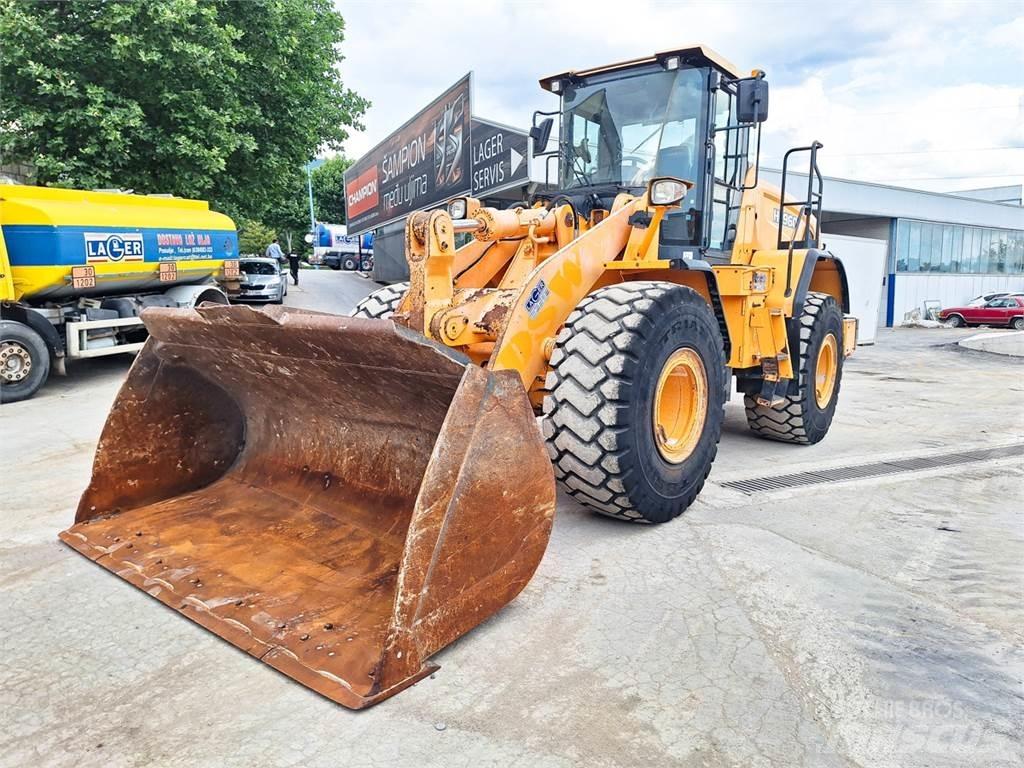 Hyundai HL960 Колесни товарачи