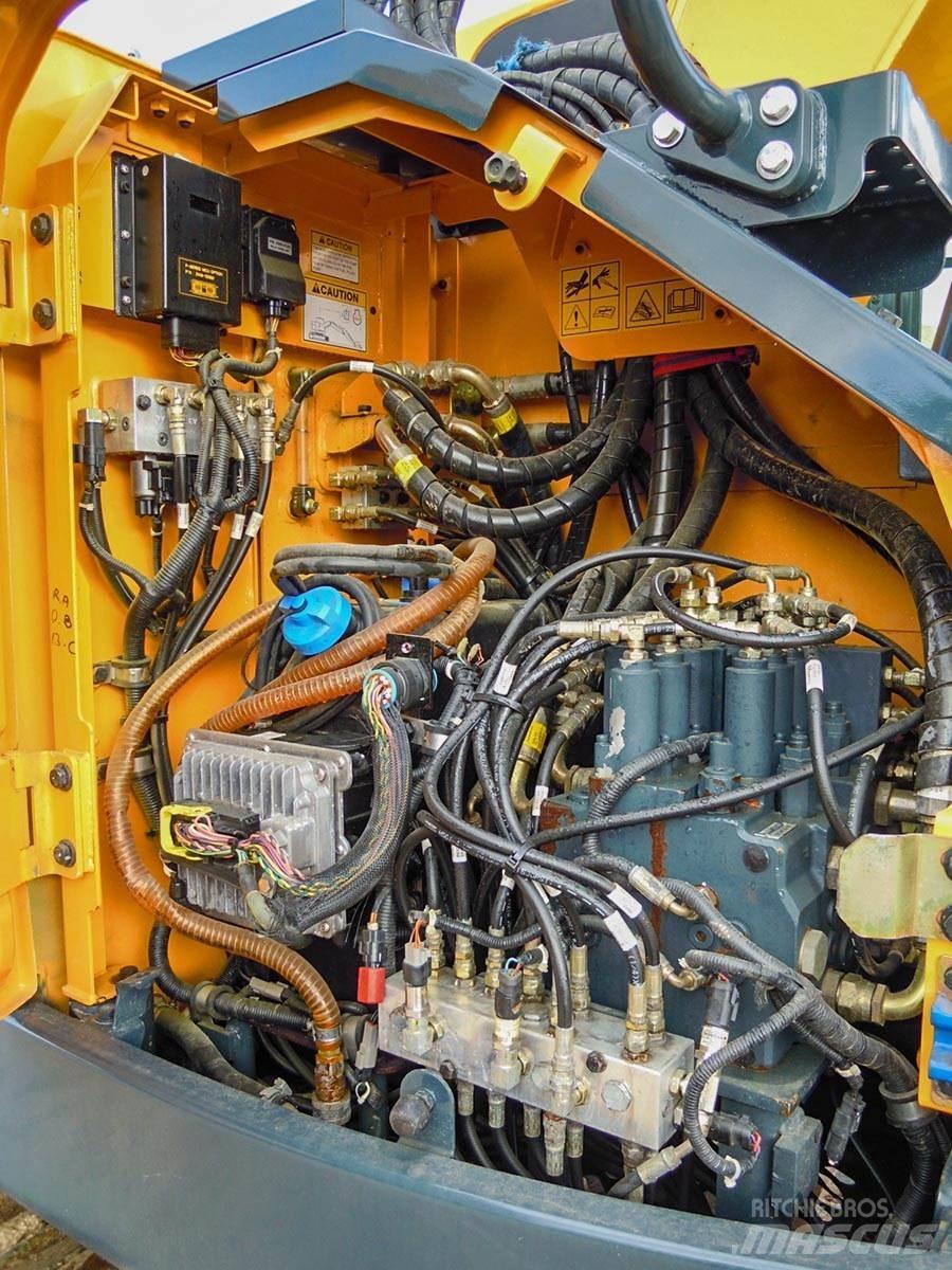 Hyundai HX145LCR Верижен екскаватор