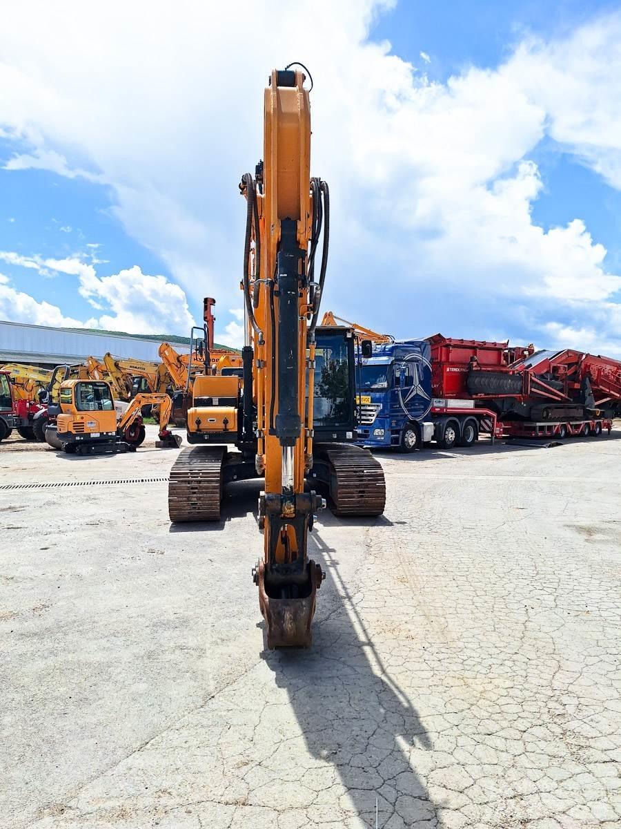 Hyundai HX220L Верижен екскаватор