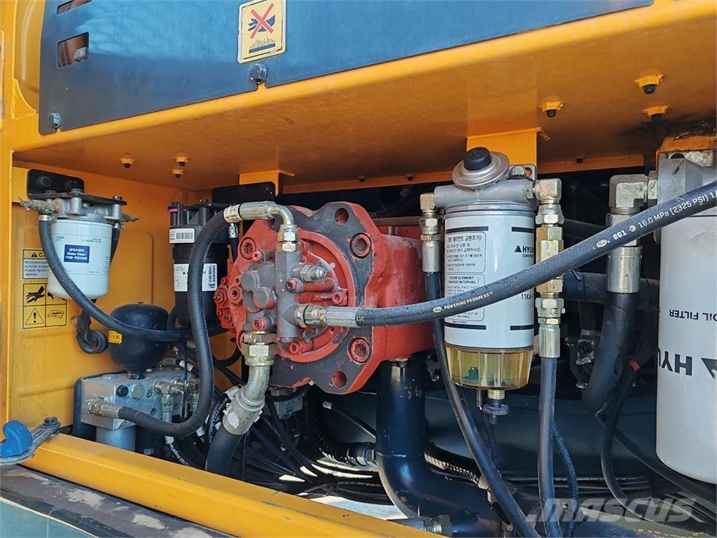 Hyundai HX330L Верижен екскаватор